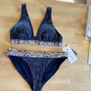 Athleta  Aqualux swimsuit Size S